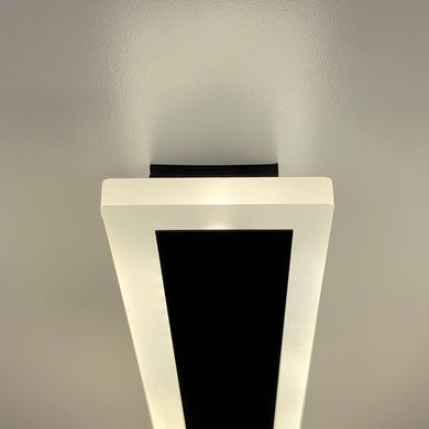 Настінний світильник Linef WB19/800 BK